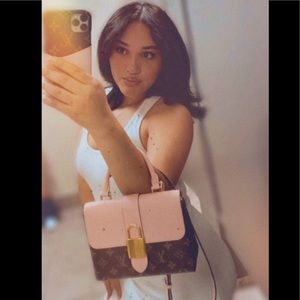 Meet your posher, Sofia